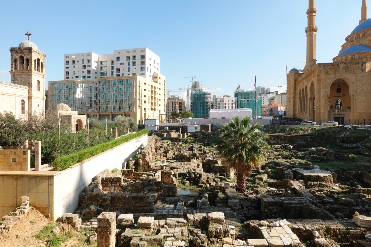 베이루트 시내 중앙에 있는 모스크 주변에 로마 유적들이 있다.