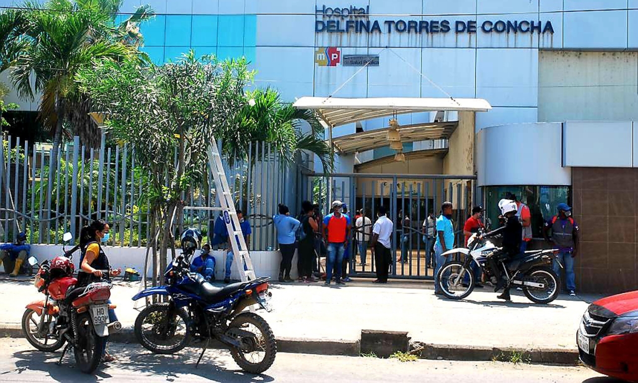 에콰도르 에스메랄다스주에 있는 델피나 토레스 데 콘차 종합병원.
