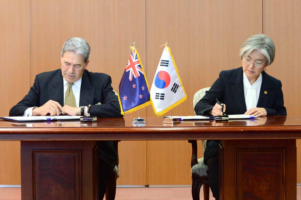 한국 정부와 뉴질랜드 정부는 지난 2019년 10월29일 서울에서 ‘사회보장협장’을 체결했다.[사진제공=외교부]