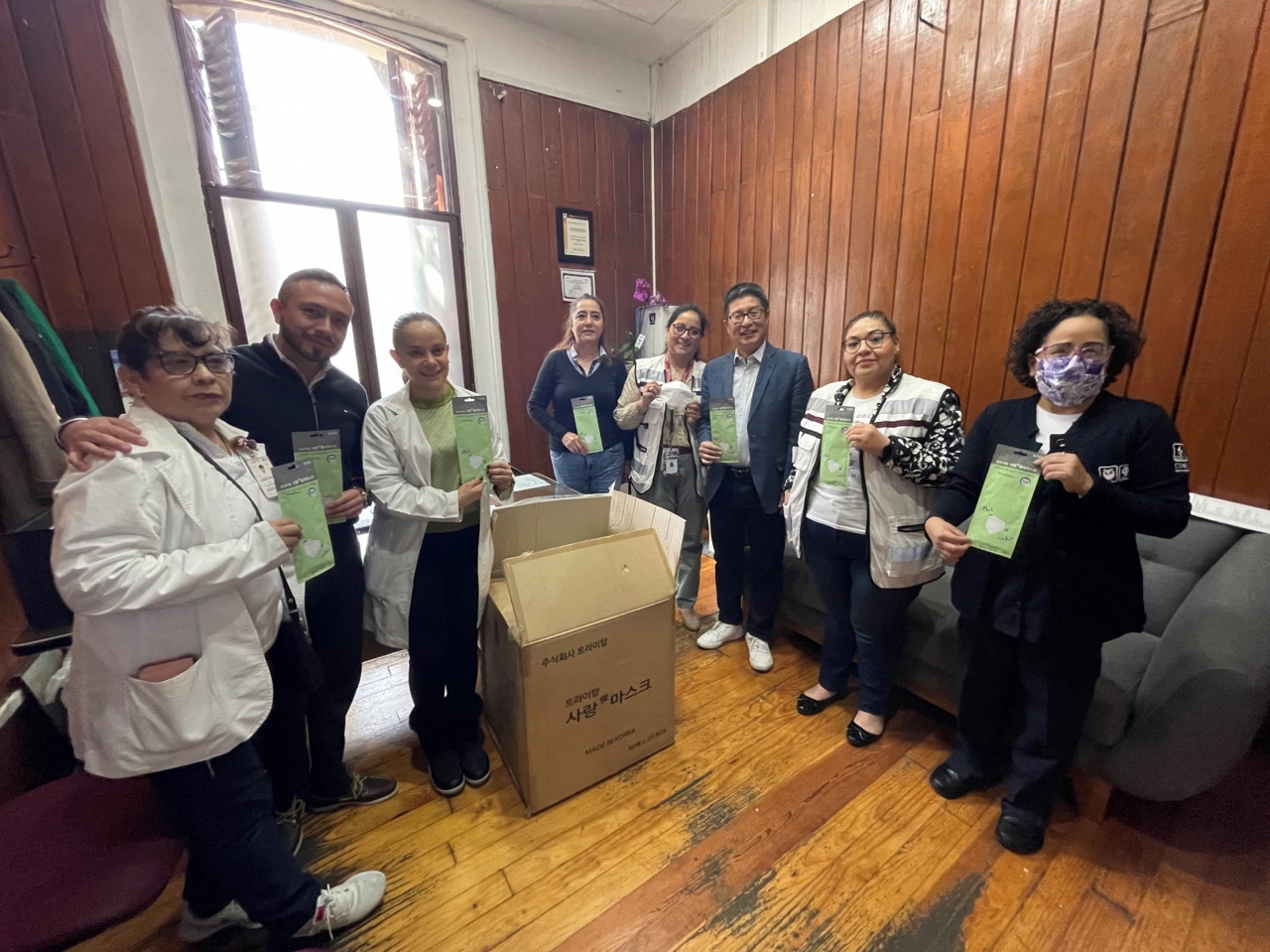 지난 1월 26일 멕시코 시티에 있는 No.6 보건소에서 마스크 기증식이 열렸다.[사진=멕시코한인회]