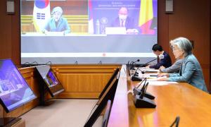 강경화 장관, 루마니아 재외공관장 회의서 특별 연설